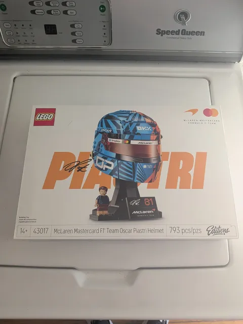 LEGO Editions 43017 Oscar Piastri McLaren F1 Helmet New Factory Sealed