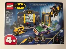 LEGO Super Heroes: The Batcave with Batman Batgirl and the Joker (76272)