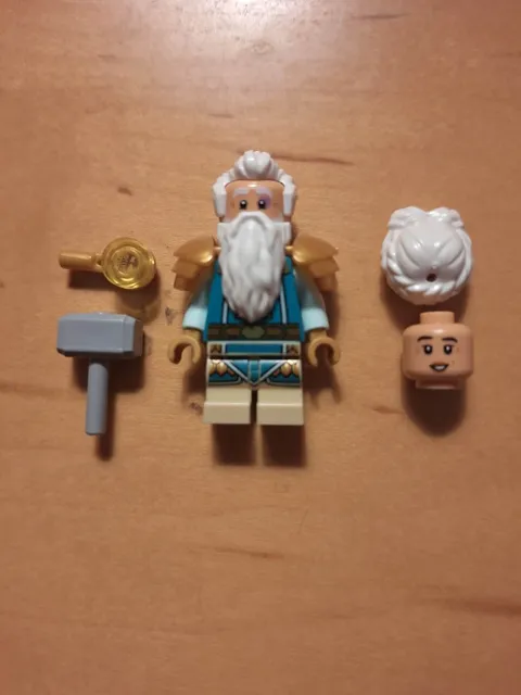 Lego Ideas Dungeons and Dragons Dwarf Cleric Minifigure Set 21348