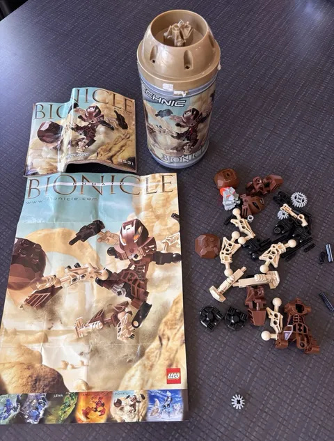 LEGO Bionicle Technic Pohatu 8531 Mask Boulder Canister Toa Mata 2001