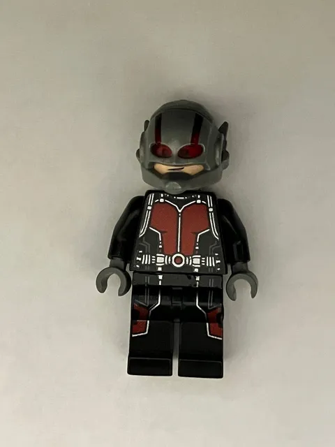 Lego MiniFigure Ant Man Scott Lang Marvel sh0201 Set 76039 Original Suit