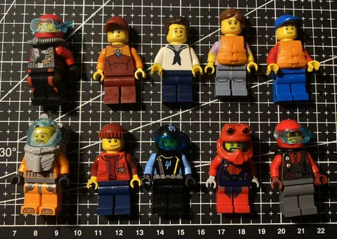 lego minifigures (scuba, boating, city) - bulk