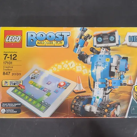 LEGO Boost Creative Toolbox 17101 App-Controlled Building Set 847pc Box