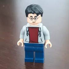 LEGO Harry Potter Minifigure w/ Glasses Gray Hair Blue Legs Red Shirt (76459)