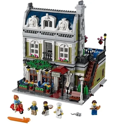 CREATOR Expert : Parisian Restaurant 10243 Complete Bricks - New Sealed (bagged)