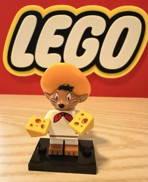 Lego Looney Tunes Speedy Gonzales Minifigure With Accessories 
