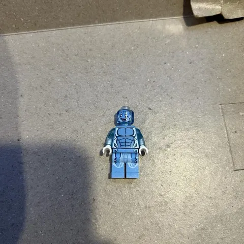 Lego Electro Minifigure Marvel Super Heroes Ultimate Spider-Man 76014