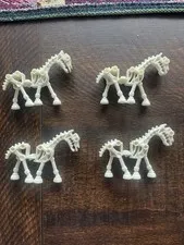 LEGO 4x Lot Glow In The Dark Skeleton Horse Minifigure 9462 Fantasy Castle