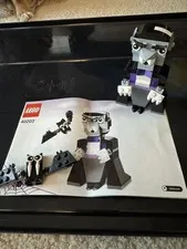 LEGO 40203 Dracula Halloween Vampire and Bat Building Kit Retired