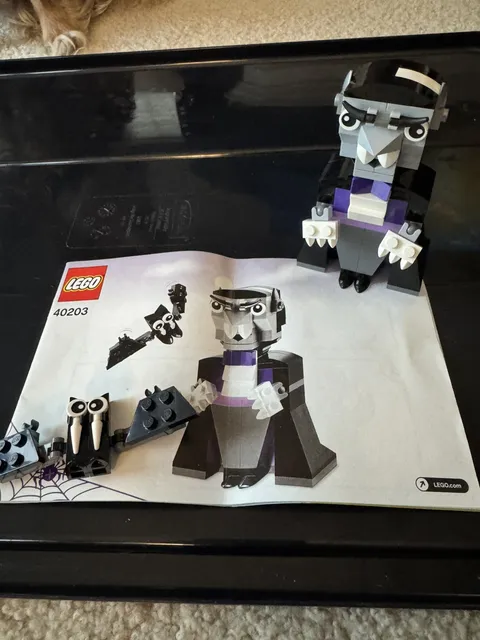 LEGO 40203 Dracula Halloween Vampire and Bat Building Kit Retired