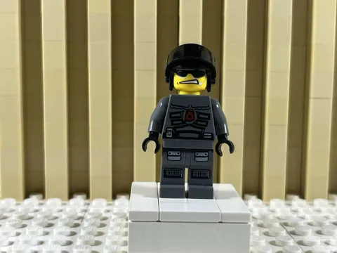 LEGO Space Police Officer 2 Without Air Tank Minifigure 5970