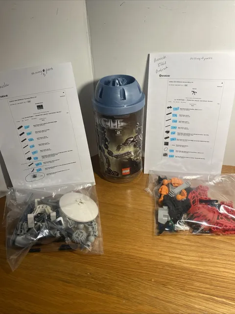 LEGO BIONICLE: Tahnok 8563 & 8571 Kopaka Nuva + Empty Container 8566 Onua Nuva