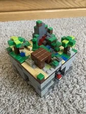 LEGO Minecraft Micro World: The Forest (21102) With Manuals, Nearly Complete