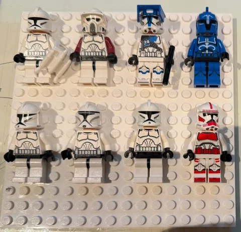 LEGO Star Wars Clone Trooper Minifigures Lot of 8 Plastic Figures