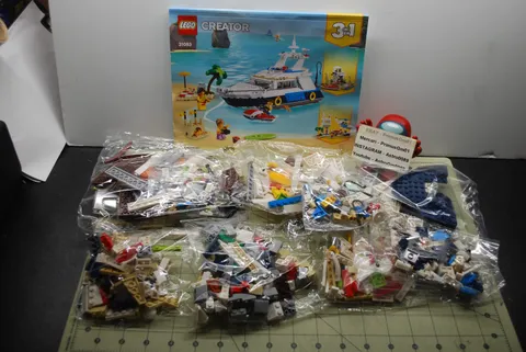 LEGO Creator Cruising Adventures (31083)