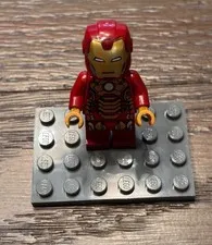 LEGO Iron Man Mark 42 Armor minifigure (sh065)