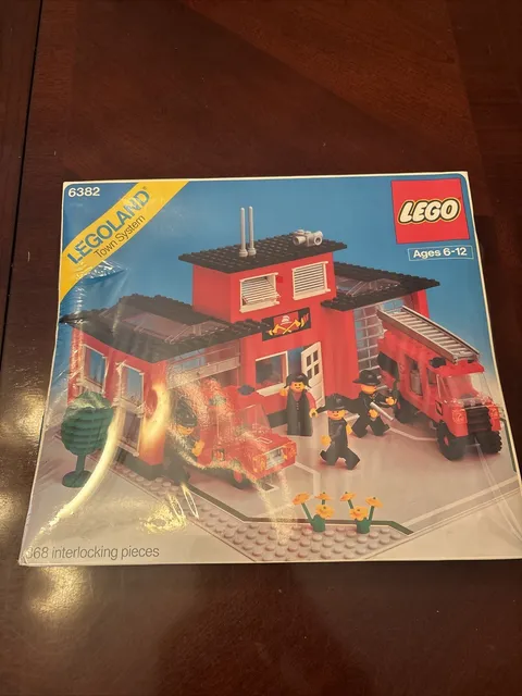 LEGO LEGOLAND Town System 6382 Fire Station Vintage Sealed Factory Shrink Wrap