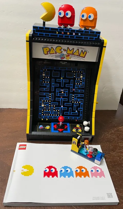 Lego Pac-Man Set 10323 Complete Set with INSTRUCTIONS---NO BOX