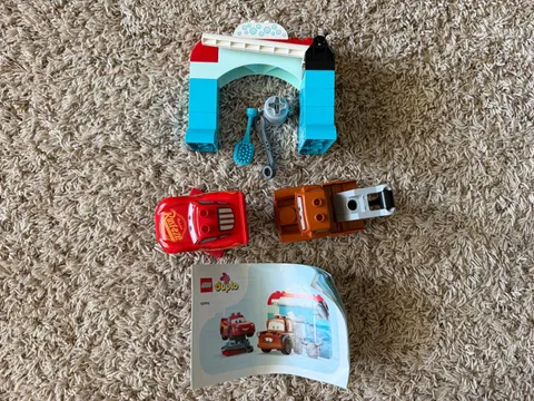 LEGO DUPLO: Lightning McQueen & Mater's Car Wash Fun (10996) - As-Is/Incomplete