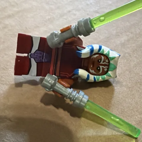 LEGO Star Wars Padawan Ahsoka Tano Minifigure Short Legs Jedi 75401 Interceptor