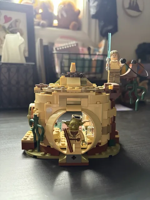 LEGO Star Wars 75208 Yoda's Hut Complete Dagobah Swamp Luke Skywalker R2-D2