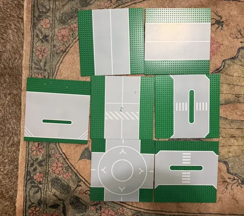 LEGO Green Baseplate Lot w/ Gray/White Printed Road Markings Plastic Vehicles