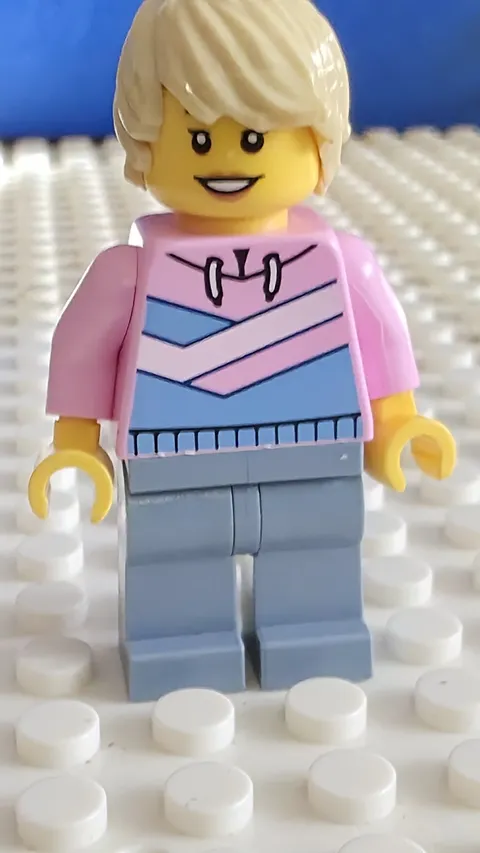 LEGO Female Tuk Tuk Driver Cty1642 Minifigure From Set 60380