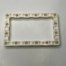 LEGO Technic Liftarm Modified Frame Thick 7 x 11 Open Center 39794 White