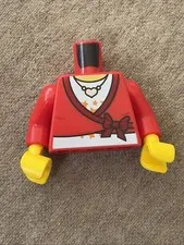 Lego Female RED SHIRT MINIFIG TORSO -Girl Minifigure Dress Heart Sweater Top