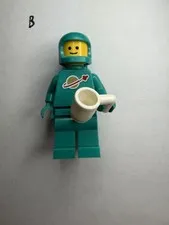 LEGO Classic Space Man Dark Turquoise Teal Astronaut Minifigure 21358 (idea227)