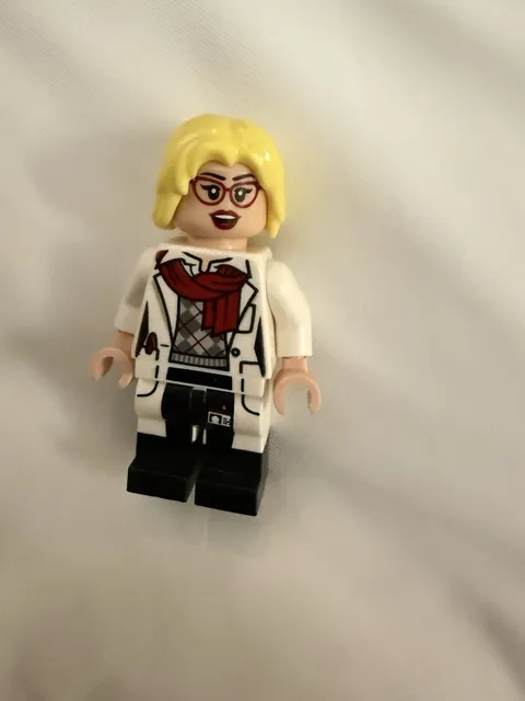 LEGO 70912 Batman Dr. Harleen Quinzel - Red Glasses Figurine Mini Figure Minifig