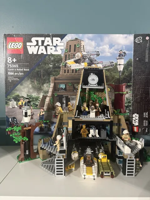 LEGO Star Wars: Yavin 4 Rebel Base (75365)
