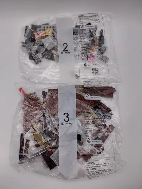 SEALED LEGO Replacement Bags 2017 Unknown Set Parts 130R8 2 & 3 with 2 Minifigs