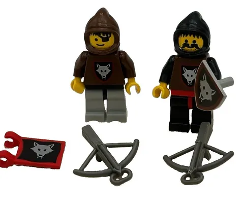 LEGO Castle Wolfpack Minifigures CAS251 CAS252 Shield Flag Crossbows Vintage
