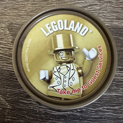 Lego LEGOLAND California MR GOLD Pop Badge Rare HTF 2016 Original