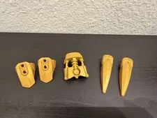 LEGO Bionicle Armor Cover 19087 Gold, Armor With Ball And Joint & Wide Blade