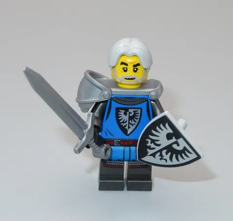 LEGO Castle New Black Falcon Knight shoulder pad shield sword minifigure 21325