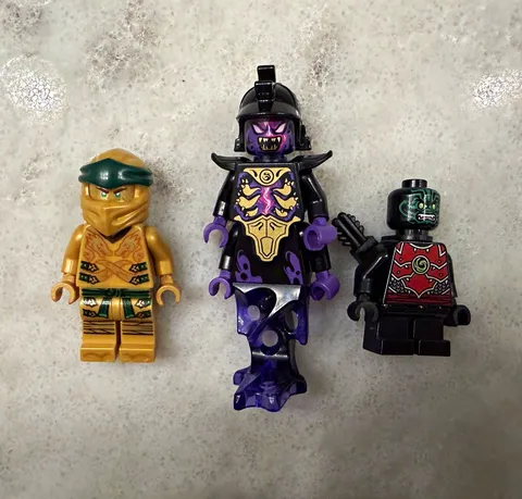 LEGO Ninjago Minifigure Lot From Set 70666