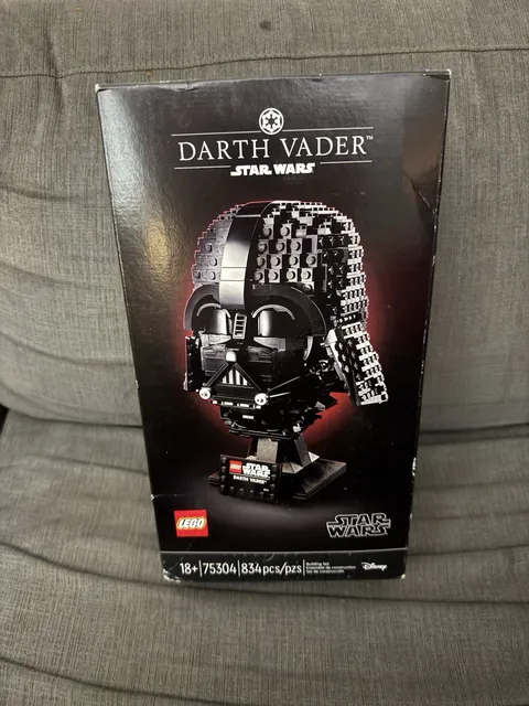 LEGO Star Wars: Darth Vader Helmet (75304) Brand New Factory Sealed Retired RARE