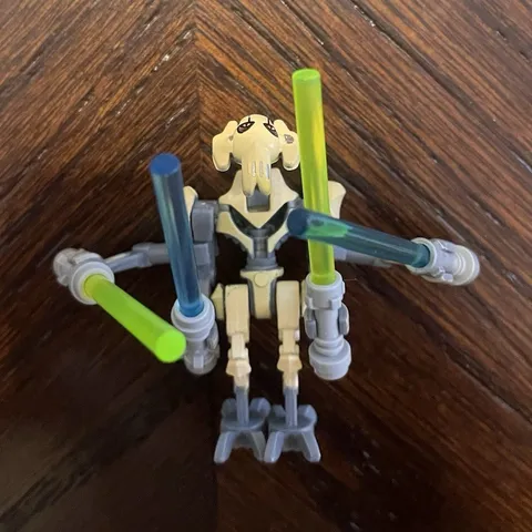 LEGO Star Wars General Grievous Minifigure 4 Arms with Lightsabers