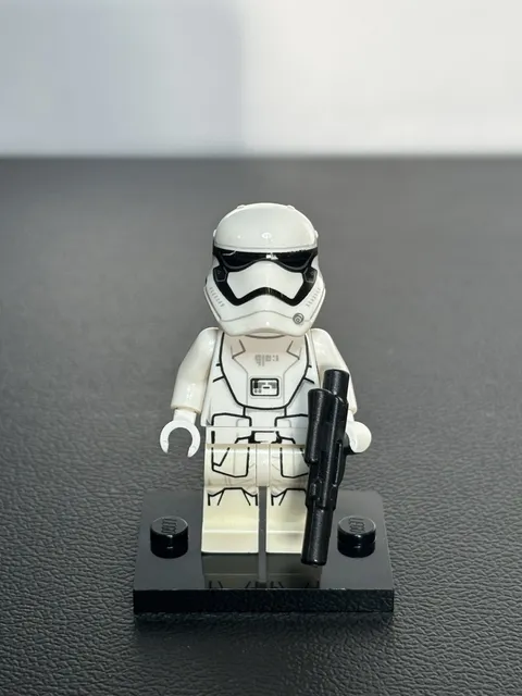 LEGO Star Wars - First Order Stormtrooper - Minifigure