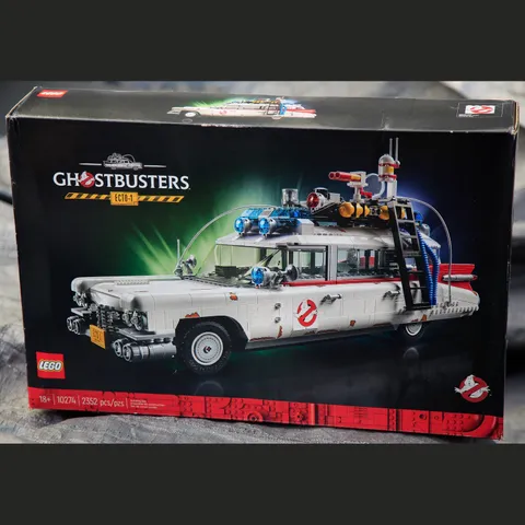 LEGO Icons 10274: Ghostbusters ECTO-1