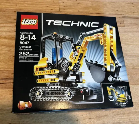 LEGO 8047 TECHNIC: Compact Excavator NISB Retired Rare