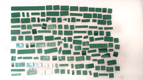 LEGO 150 GREEN 💚 & GREEN COLOR VARIATIONS BLOCKS & SPECIALTY PARTS/PIECES