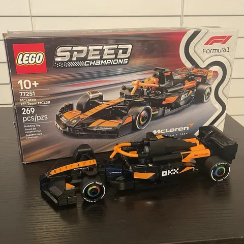 LEGO 77251 Speed Champions Mclaren F1 Team Mcl38 Race Car box No Figure Read!