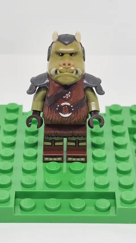 LEGO Star Wars Gamorrean Guard Minifigure sw1196 Set 75326 & 75397 CMF 