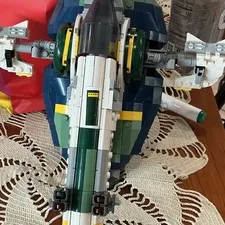 LEGO Star Wars Assembled Spaceship/Vehicle Build White Green Blue Gray Plastic