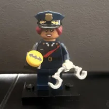LEGO Barbara Gordon Batgirl Police Officer Minifigure w/ Handcuffs & Tile