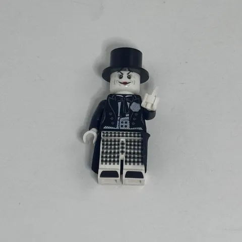 LEGO DC Batman Joker Minifigure – 1989 Batwing Set 76161 Tuxedo Joker 