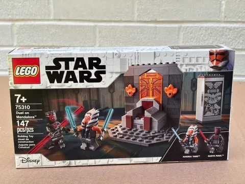 LEGO Star Wars: Duel on Mandalore (75310) New and Sealed